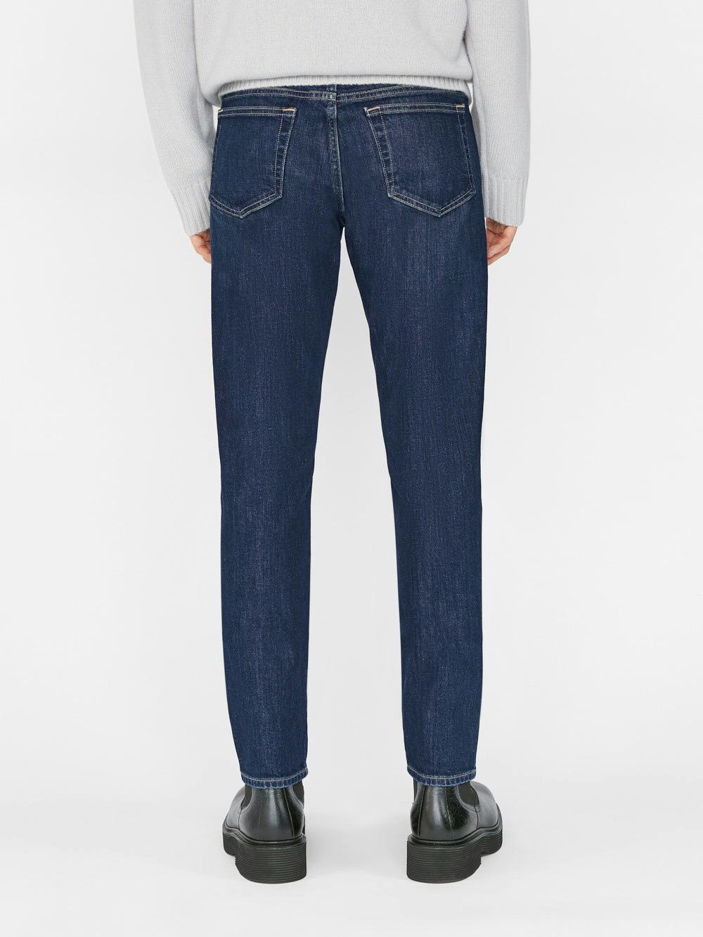 jeans back view alt:fit2